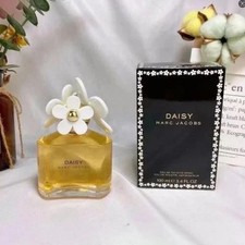 Daisy By Marc Jacobs Eau De Toilette 100 ML/3.3 OZ Spray for Women New In Box