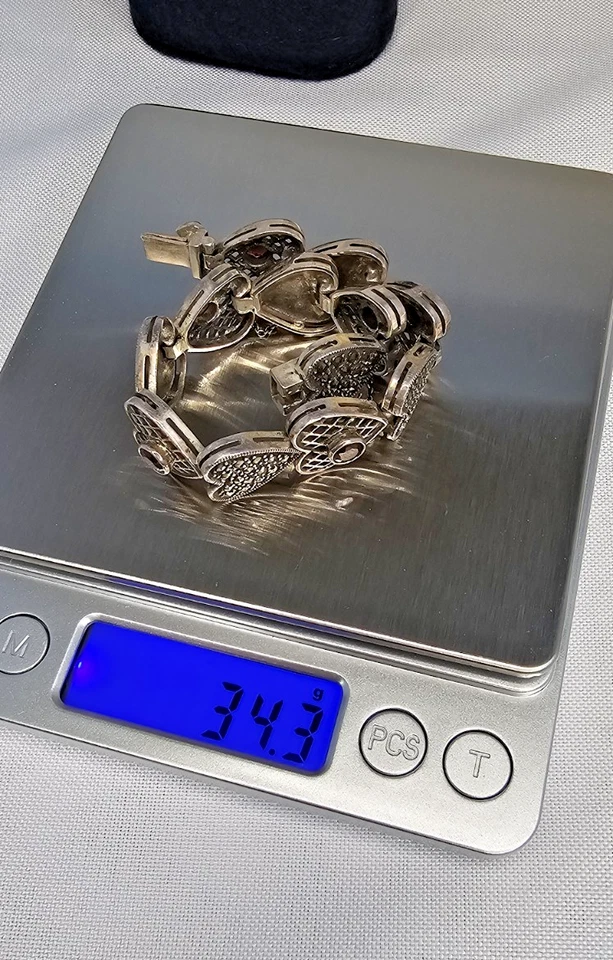 vintage 925 Sterling Heart Shaped Garnet and Marcasite Bracelet - Image 2 of 4