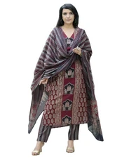 GoSriKi Women's Rayon Viscose Printed Straight Kurta with Pant & Dupatta