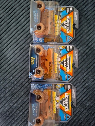 Monster Jam M?stery Mudders Megalodon (2) Earthshaker (1) Set Of 3 - Picture 3 of 14
