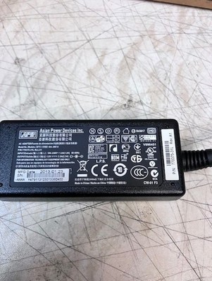 Netzteil 12V, 2,5A, 50-60Hz, Asian Power Devices inkl. Kleeblatteingang. Neu