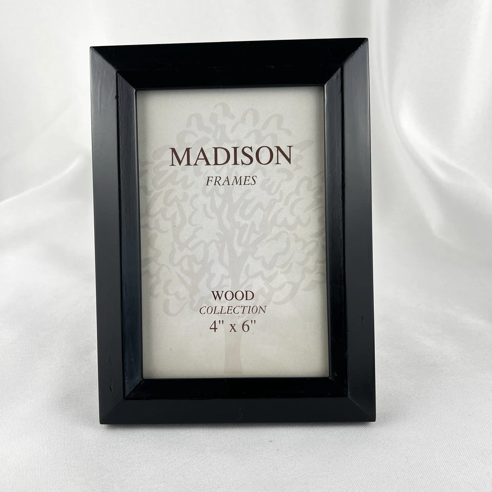 Madison Rustic Wooden Picture Frames 4x6 with Real Glass – Pack of 2 - Image 4 of 4