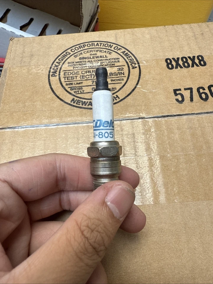 41-805 ACDelco 19238470 Juego de 8 bujías de platino Foto 4 de 4