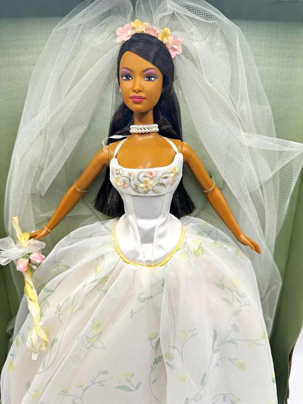 Barbie The Bridal Collection Romantic Wedding 2001 12in Doll Veil, Removable