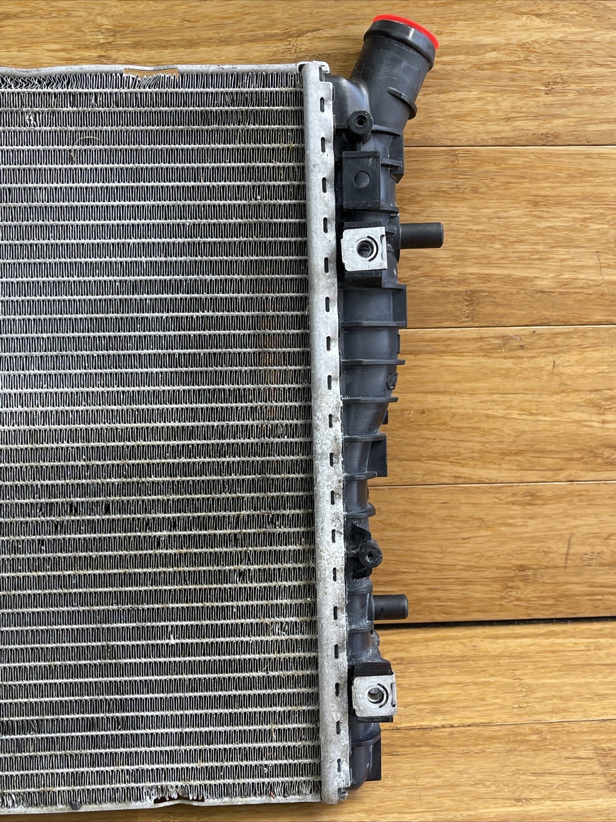 2008-2015 Audi R8 42 Spyder Auxiliary Radiator Cooler Cooling 34k Miles *NOTE*