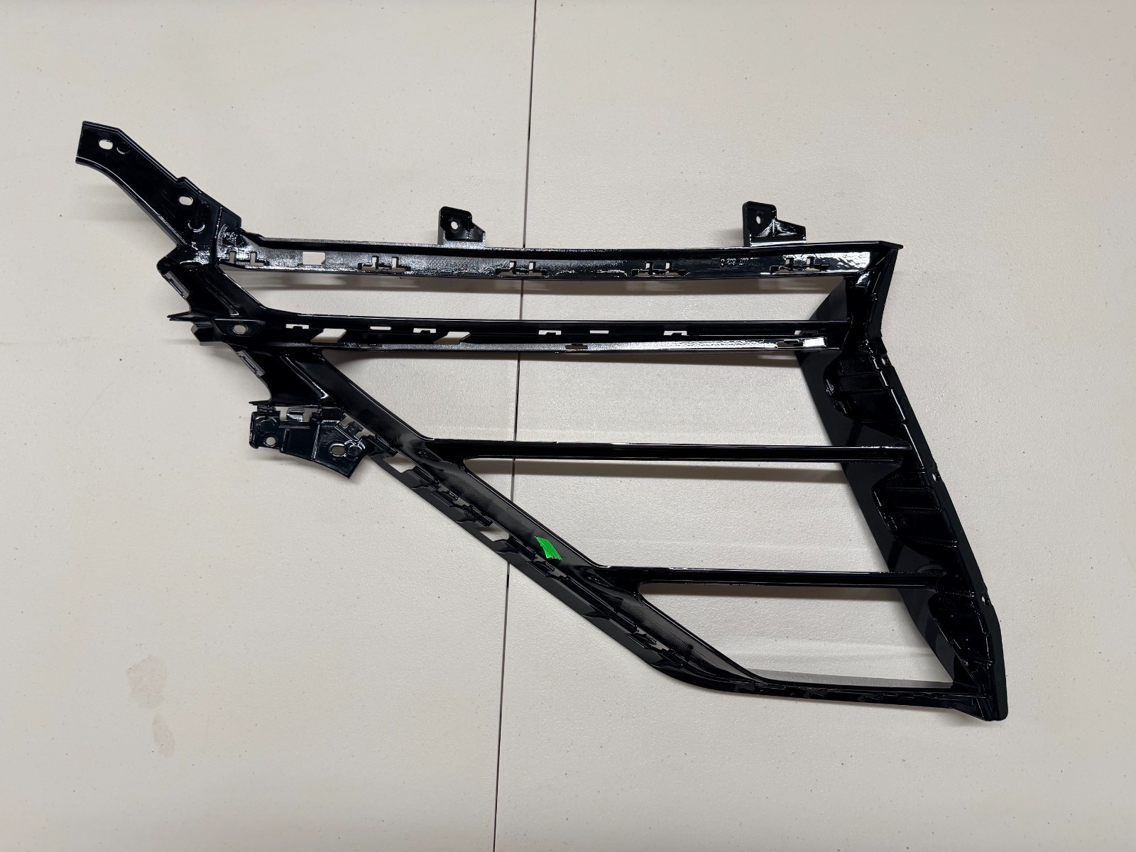 Lamborghini Urus 2023-2024 Grille