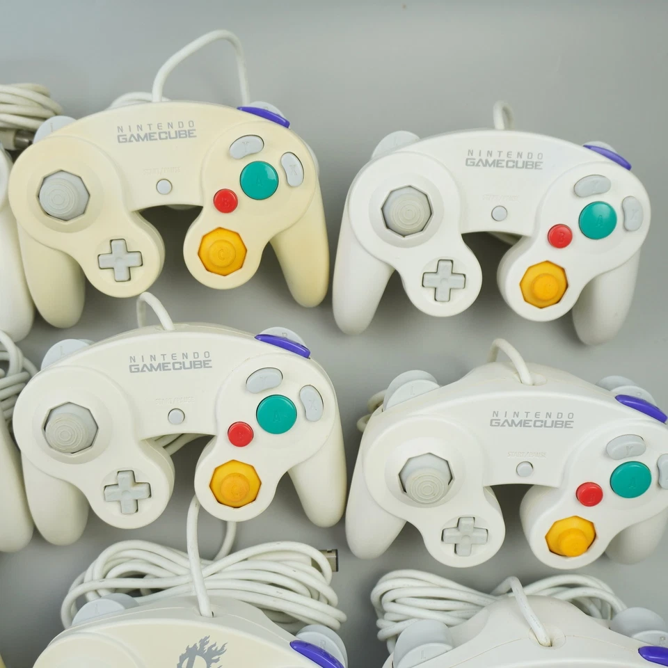Lot of 14 Nintendo GameCube Controller White Gamepad GC Official #5610 - Image 3 of 4