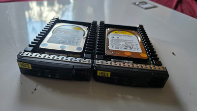 2x WD 150GB SATAII Veloci Raptor(WD1500HLFS-50G6U1 mit Kühlkörper 3,5'' 2 Stück