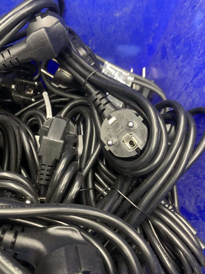 125 X C5 EU 3 PRONG CLOVER LAPTOP POWER LEAD CORD CABLE for Laptop Adapter 2 pin - Image 3 of 4