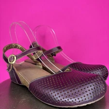 L'Artiste by Spring Step Lizzie Perforated Deep Purple Leather Mary Jane Sz 42