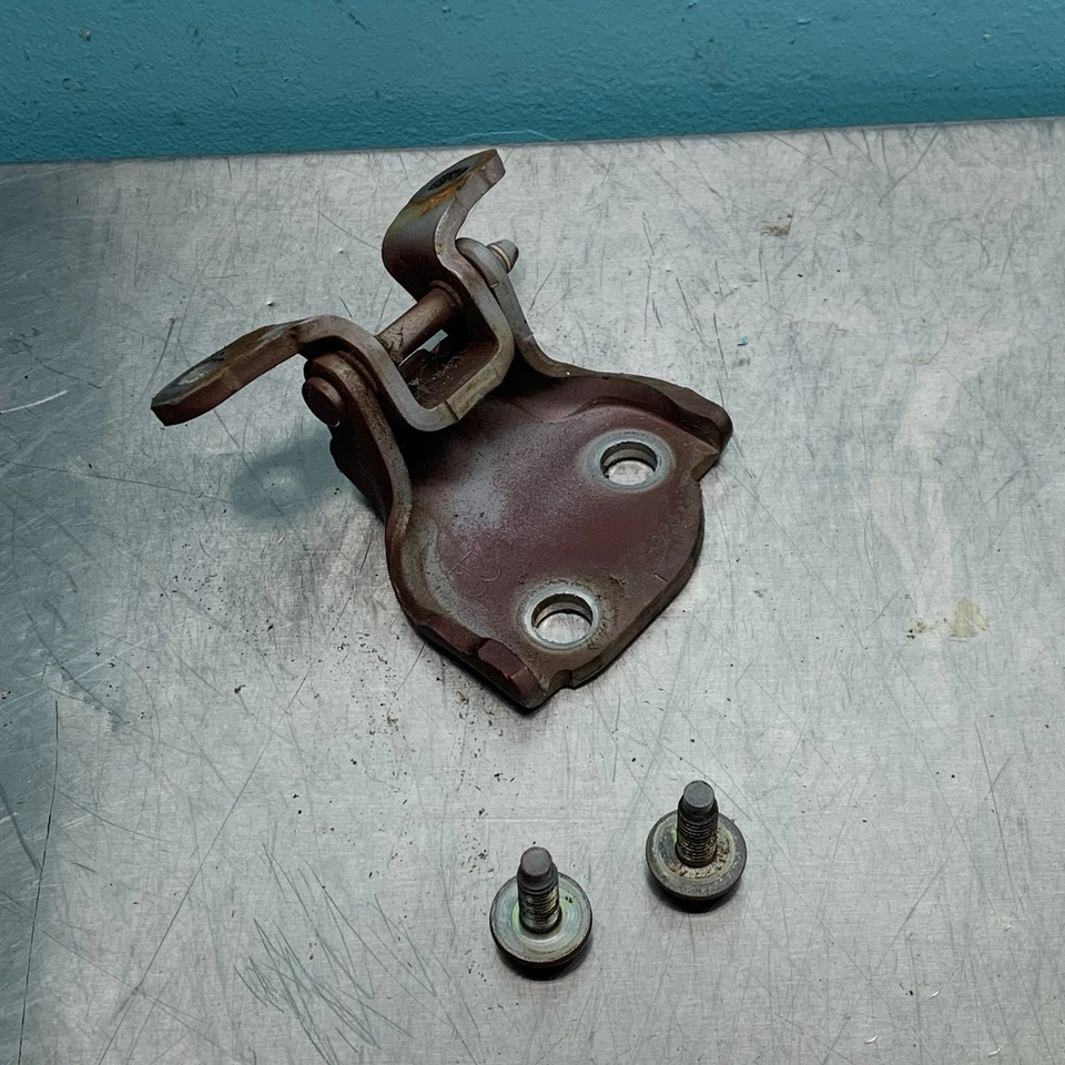 Puerta delantera inferior izquierda o superior derecha Honda, Acura B bisagra usada OEM Foto 2 de 4