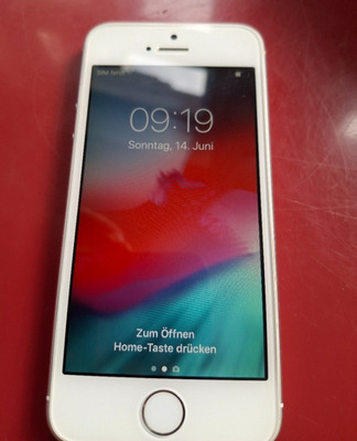 Gebrauchtes Apple iPhone 5s weiss 16 GB Speicher in OVP ohne Ladekabel/Netzteil