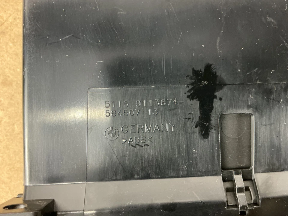 Bandeja de almacenamiento consola trasera BMW 740i 740Li 750i 750Li 760Li 2010-2015 9113674 OEM Foto 3 de 4