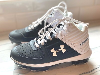 under armour leadoff baseball cleats