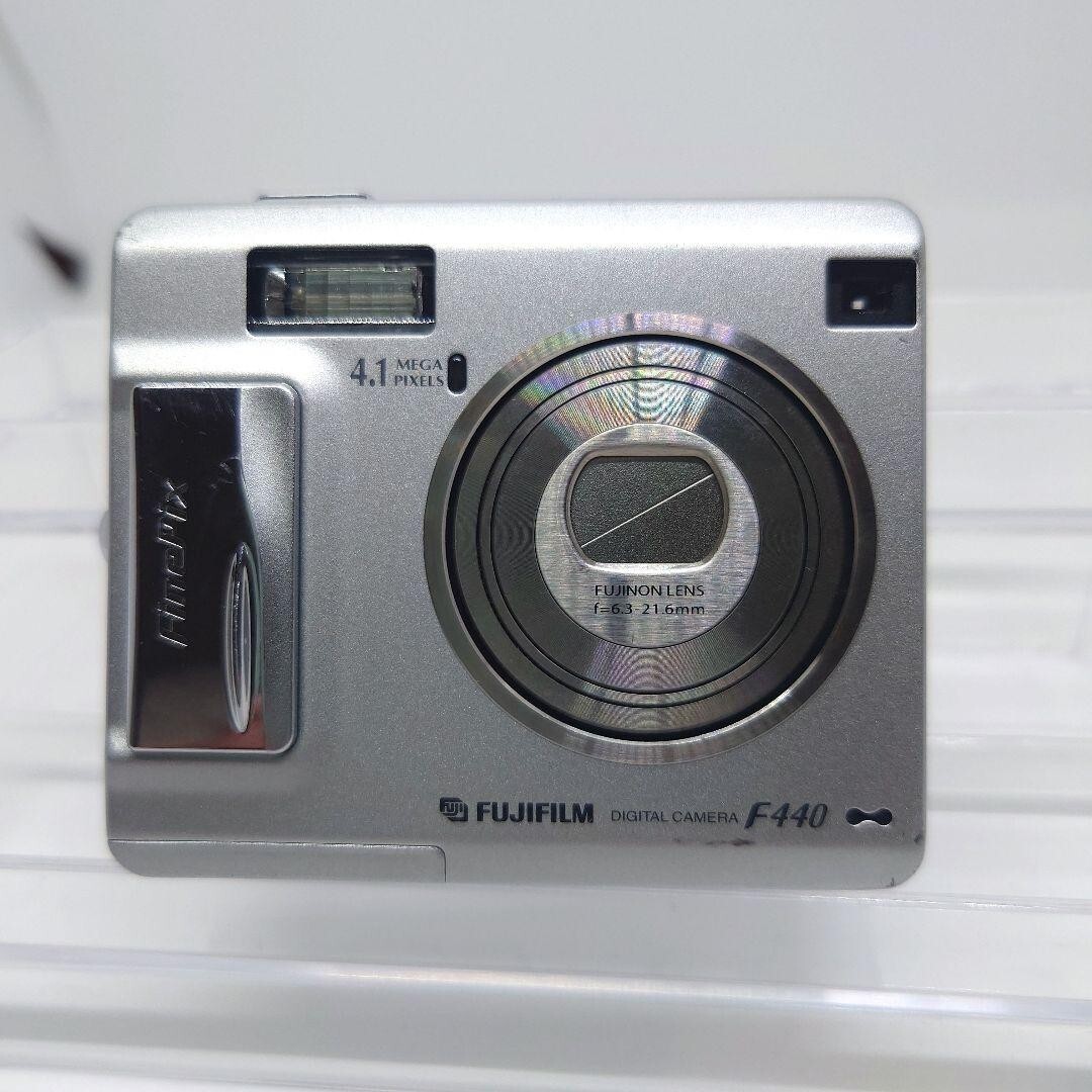 FUJIFILM FinePix F440 Silver Digital Compact Camera4.1MP FUJIFILM FinePix F440 Silver Digital Compact Camera4.1MP