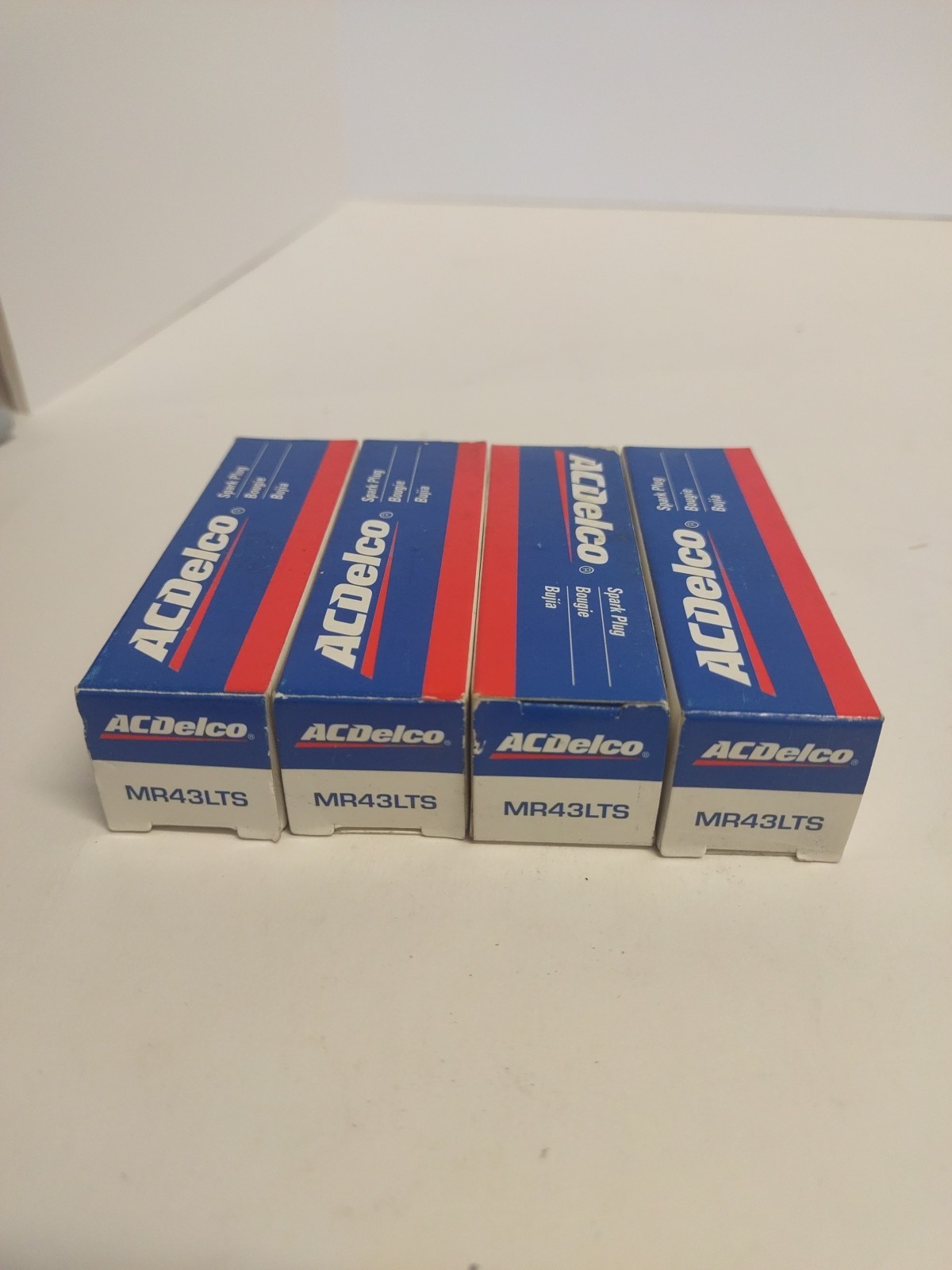4 Pack  Spark Plugs  ACDelco MR43LTS