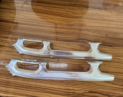 Ultima Freestyle Matrix Blades Size 10 Never Used No Box Great Condition