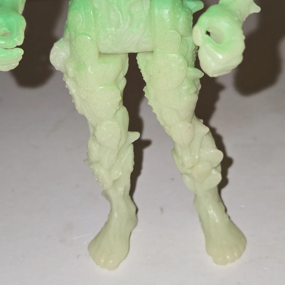 Swamp Thing Kenner 1990 Glow in the Dark Action Figure DC Comics Loose WORKS - Image 3 of 4