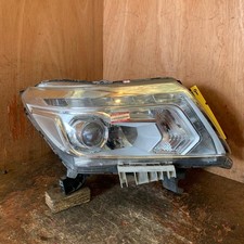 Nissan Navara Headlight Drivers Right O/S LED NP300 Mk3 2016-2021 D23