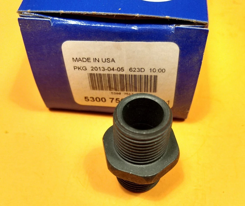 1962-up NOS MOPAR 318-340-383-440 Oil Filter Mount Adapter Plymouth Dodge Chrys - Image 2 of 4