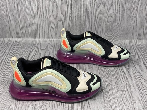 Women's Nike Air Max 720 Black/Black 