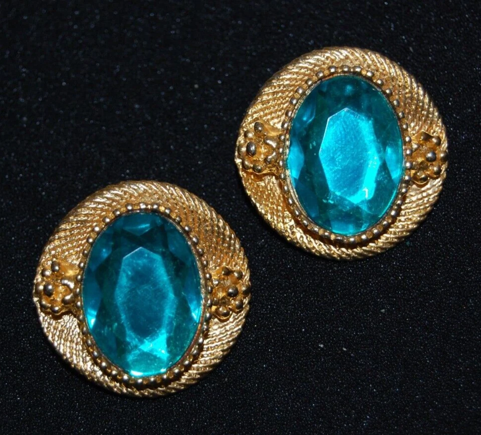 ELEGANTES PENDIENTES CLIP ESTILO BIZANTINO DORADO CRISTAL VERDE GRANDE ALTA COSTURA AÑOS 80 DE COLECCIÓN Foto 2 de 4