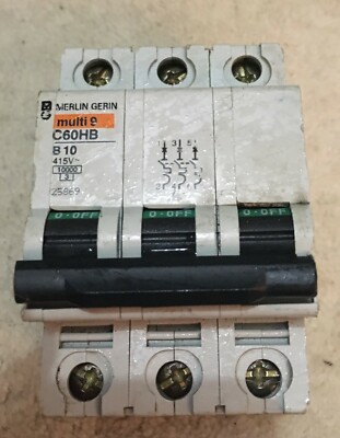 Merlin Gerin Multi 9 Dreipol TP MCB B10 C60HB BSEN 60898. Preis REDUZIERT.