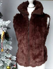 Super Cute crop Faux Fur Gilet Body Warmer. Size 8