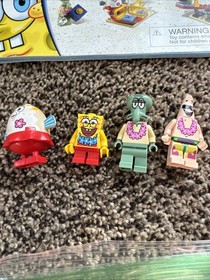 Lego 3818 SpongeBob SquarePants /Bikini Bottom Undersea Party COMPLETE