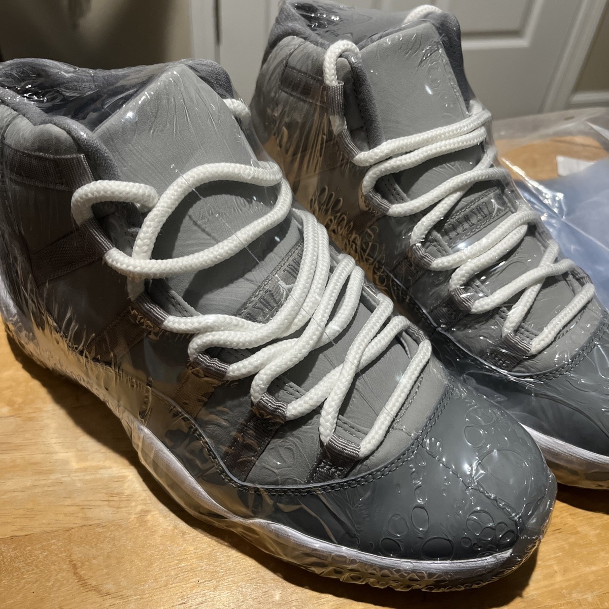 在庫処分送料無料 AIR JORDAN 11 Cool Grey jordan11