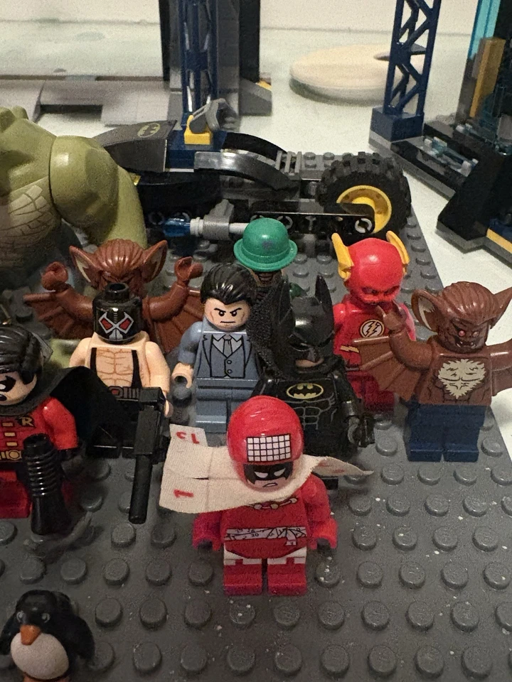 Пещера летучих мышей плюс дополнительные фигурки LEGO Star Wars - Изображение 4 из 4