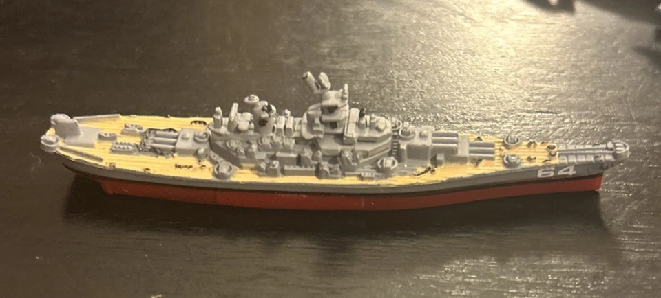 MICRO MÁQUINAS Acorazado Militar Clase Iowa Galoob LGTI 1995 (H28) Foto 2 de 4