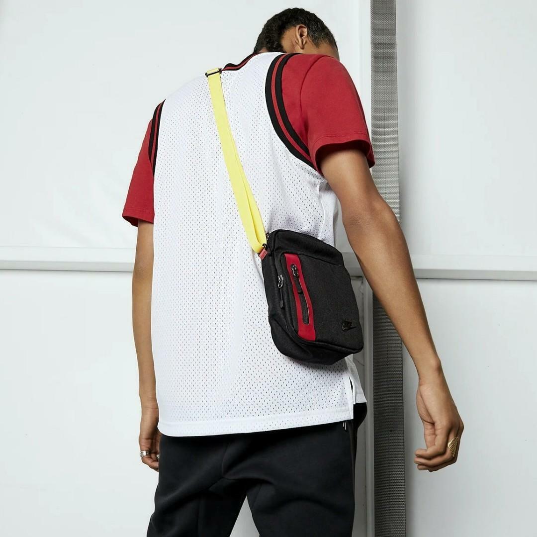 Nike Black Messenger Shoulder Bag 