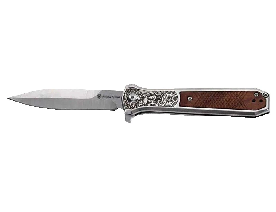 Smith & Wesson Wood Handle Collectible Knives, Swords, Blades, Armors & Accessories