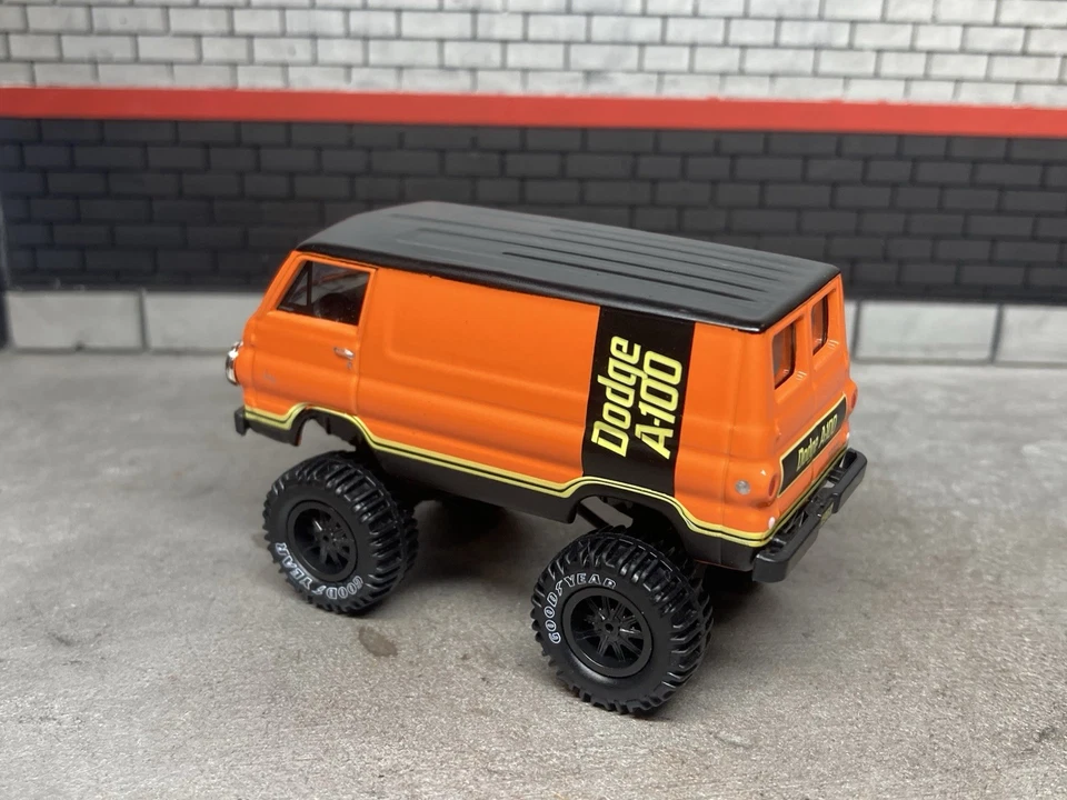 Dodge A100 1967 furgoneta elevada camión 4x4 1/64 diecast personalizado todo terreno máquinas M2 Foto 4 de 4