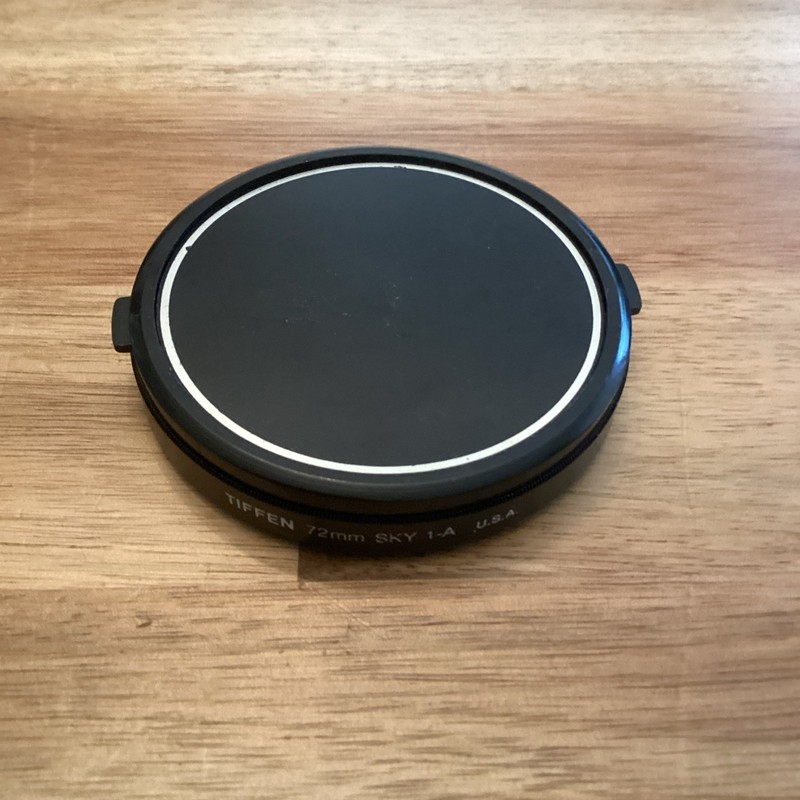 Tiffen 72mm Sky-1A filter Made In USA with cover