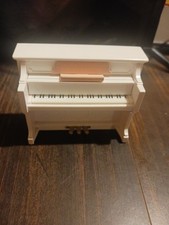 Sylvanian Families Calico Critters - White Piano