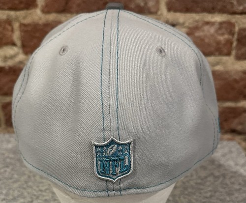 Cappello aderente nuovo con etichette New Era 59Fifty Miami Dolphins 7 1/2 grigio/grafite/azzurro - Foto 4 di 9
