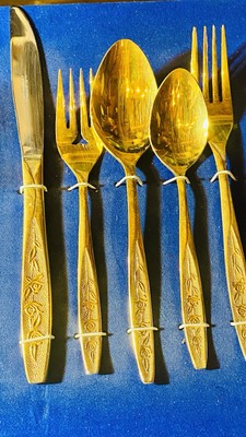 Hull Lifetime Stainless 50 Piece Vintage 23 Karat Gold Plated Stainless NEW