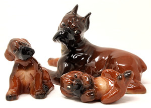 VINTAGE Set of 3 Glazed Ceramic Boxer Dog Figurines, Mama & 2 Pups 3.25"-9" VGUC