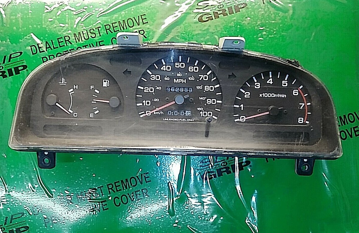 givoページ Speedometer Odometer Tachometer OEM 1993 93 Nissan Pickup