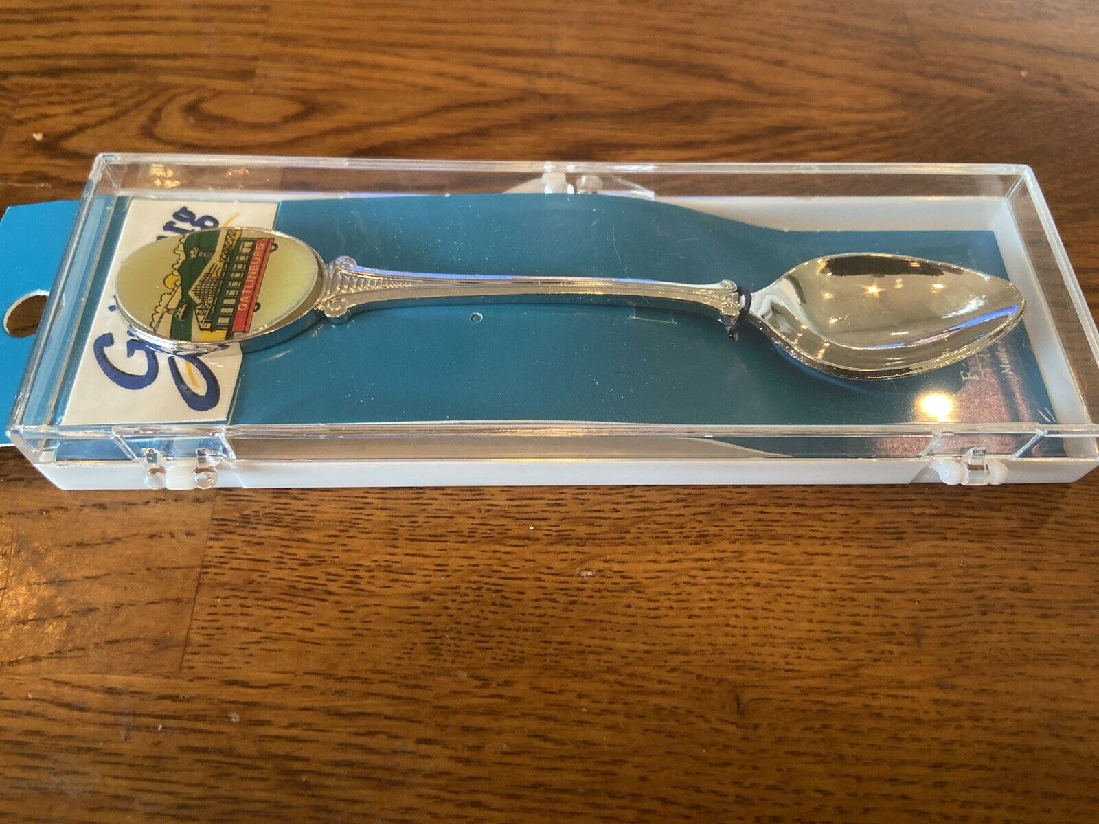 Vintage Spoon Gatlinburg Tenn Souvenir Collectible Spoon In Original Box