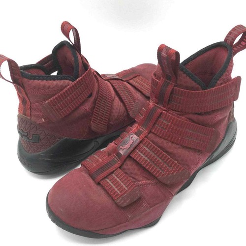 NIKE Zoom LeBron Soldier 11 SFG 