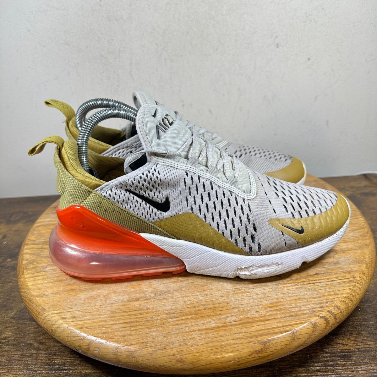 Nike Air Max 270 Women's Size Flight Gold AH6789-700 Shoes Sneakers