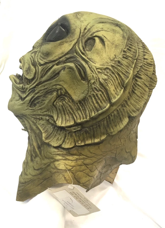 Vintage Don Post Mask Swampt Steve Wang Black Lagoon Green Halloween Monster - Image 3 of 4