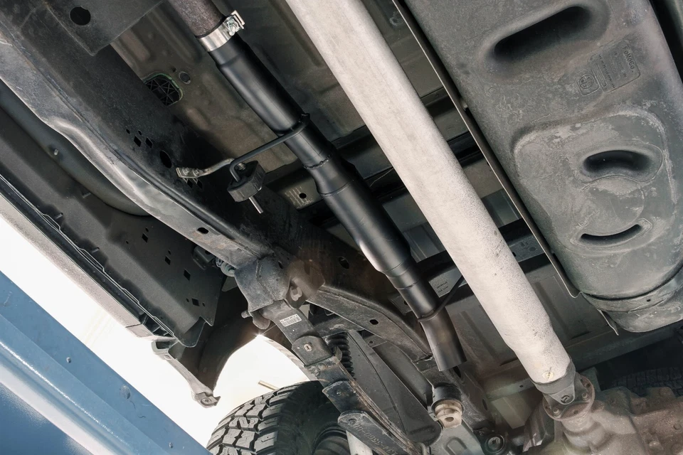 Flowmaster Outlaw Series Extreme Cat-Back Exhaust System For 15-20 Ford F-150 Foto 4 de 4