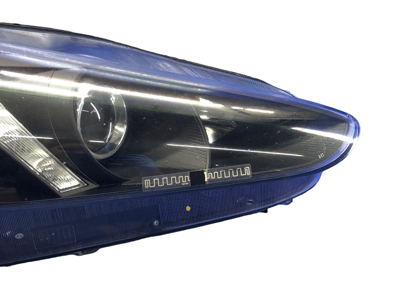 2013-2018 MASERATI GRANTURISMO FRONT RIGHT HEADLIGHT HEAD ASSEMBLY *DAMAGED TAB*