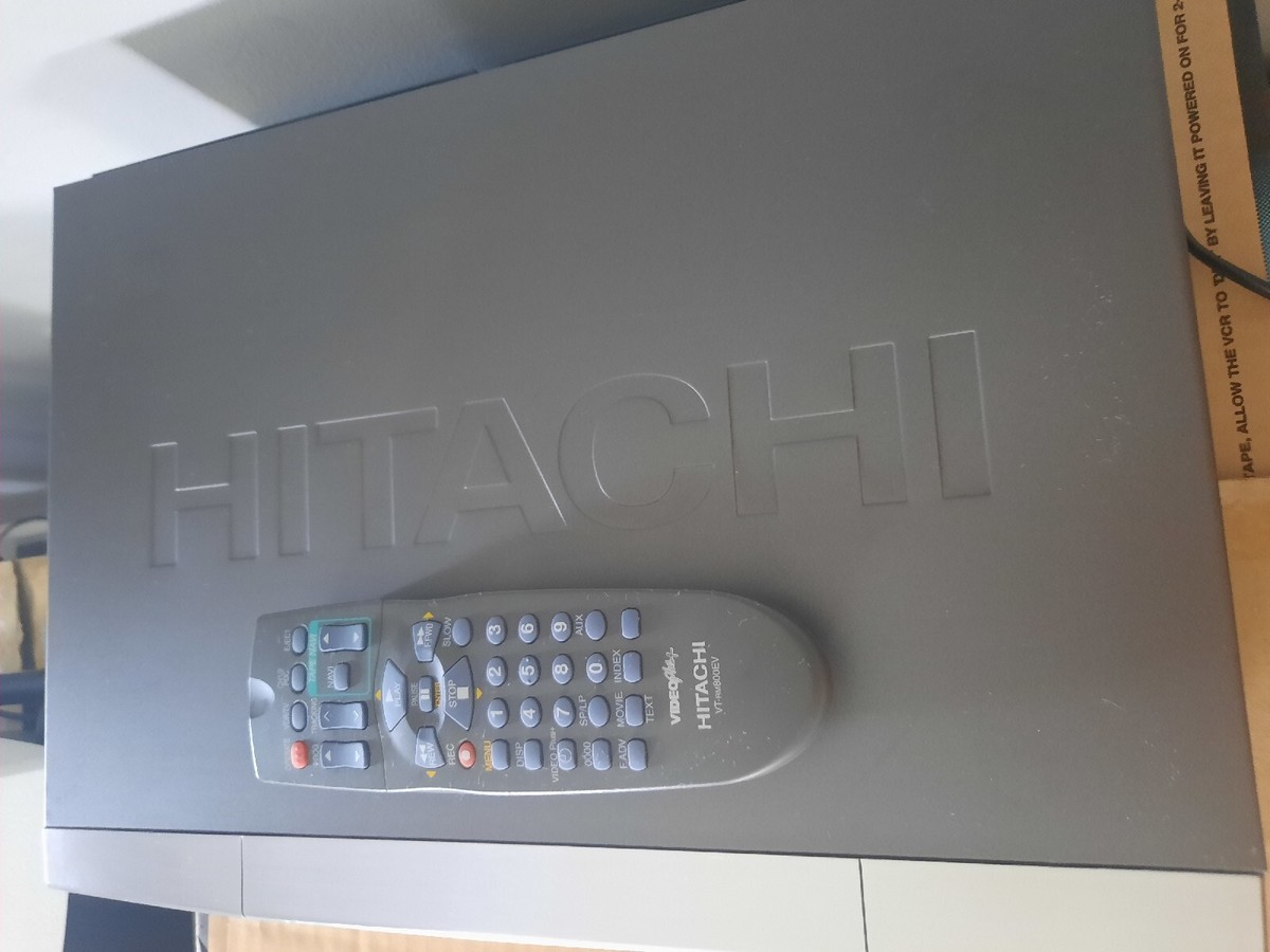 HITACHI VT-MX828E Magnétoscope VHS avec télécommande 139