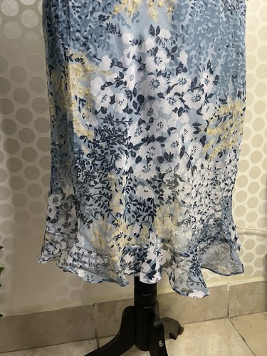NWT CHAUDRY Midi dress with ruffles blue floral print. chiffon. sequins. size M - Afbeelding 5 van 15
