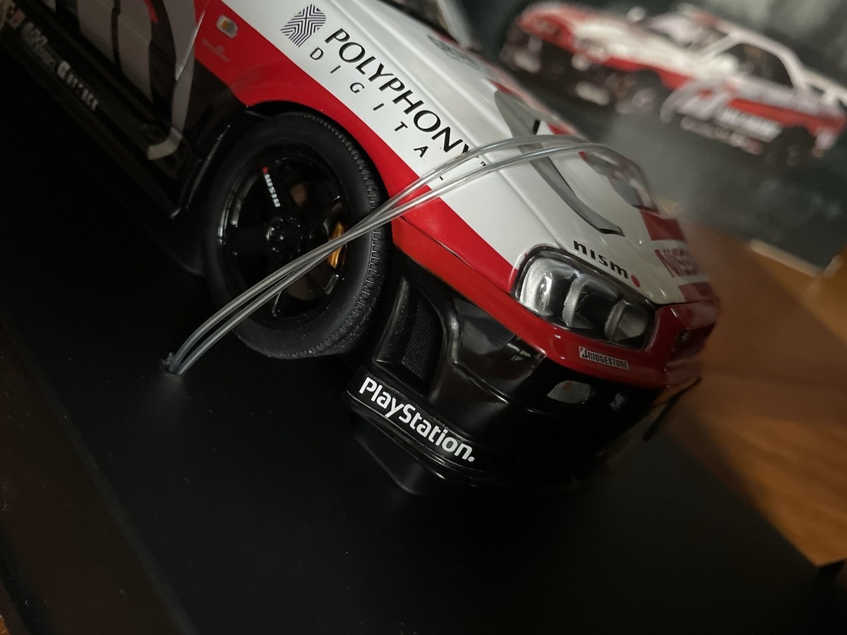 ミニカー AUTOart GRAN TURISMO GT-R (R34) 1:18 Amazon.com: AUTOart 1/18 Nissan Skyline GT-R (R34) V Spec II